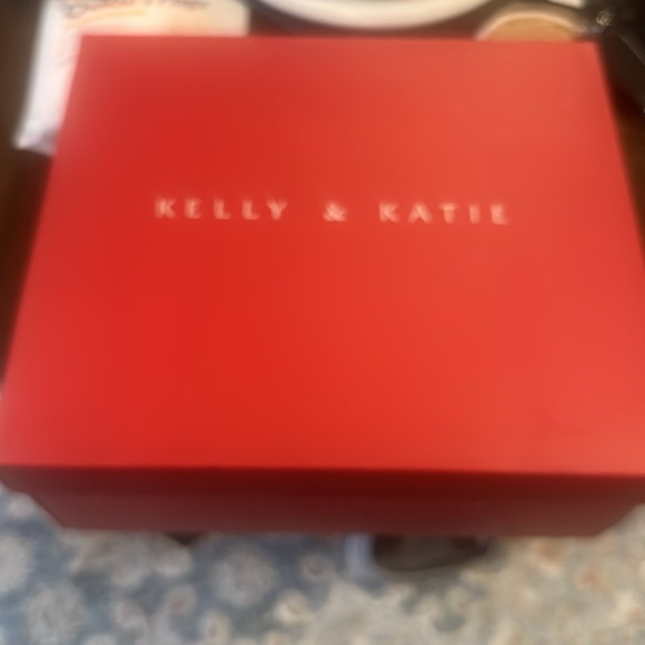 NIB - size 9M. Dressy sandals for a night on the town 😊 - Picture 5 of 6